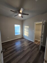 1215 Fairway Dr, Unit 100 in Longview, TX - Building Photo - Building Photo