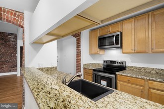 102-22 Church St-Unit -404 in Philadelphia, PA - Building Photo - Building Photo