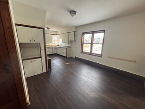 2240 310th St in Boyd, WI - Foto de edificio - Building Photo