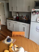 21 Victoria St, Unit 3 in Somerville, MA - Building Photo - Building Photo