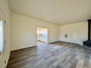 904 Dresslerville Rd in Gardnerville, NV - Building Photo - Building Photo