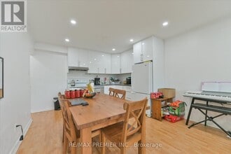 244 Wilmington Ave in Toronto, ON - Building Photo - Building Photo