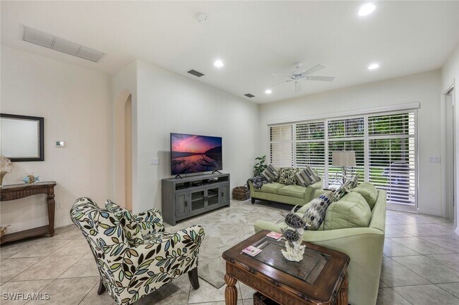 property at 11072 Esteban Dr