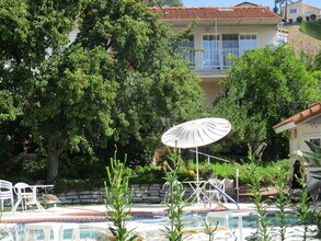 5042 Llano Dr in Los Angeles, CA - Building Photo - Building Photo