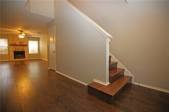 12903 Humphrey Dr in Austin, TX - Building Photo - Building Photo