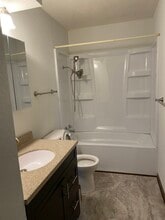 1212 Elm Hills Blvd in Sedalia, MO - Building Photo - Building Photo