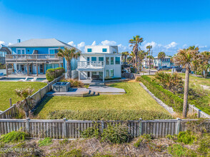93 Orange St in Neptune Beach, FL - Foto de edificio - Building Photo