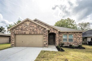18702 Shay Ln in Humble, TX - Building Photo