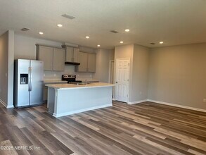 14374 Durbin Island Way in Jacksonville, FL - Building Photo - Building Photo