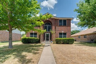 1102 Black Locust Drive West in Pflugerville, TX - Building Photo