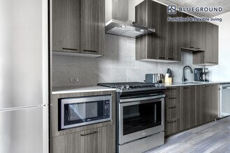 939 W Washington Blvd in Chicago, IL - Building Photo - Building Photo