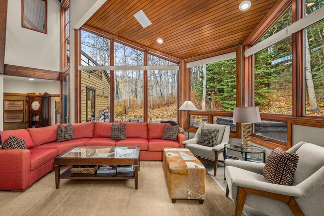 property at 140 Forest Ln