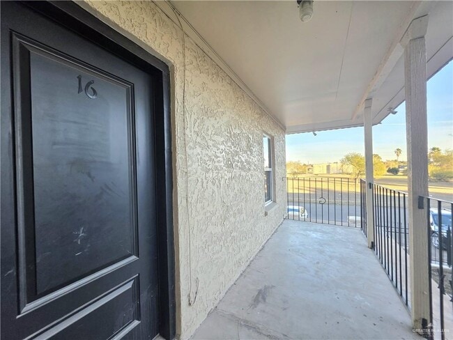 14 Perkins Ave in Palmview, TX - Building Photo - Building Photo