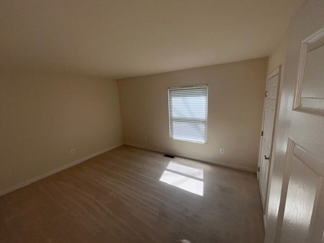 1823 Charles Ct in Charlottesville, VA - Building Photo - Building Photo