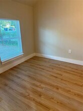 7108 Wofford Ave in Dallas, TX - Building Photo - Building Photo