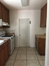 33141 Case St photo'