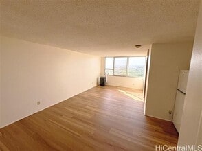 1060 Kamehameha Hwy in Pearl City, HI - Building Photo - Building Photo