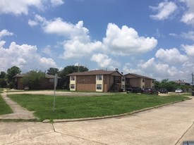 8338 Amy Dr in Baton Rouge, LA - Building Photo