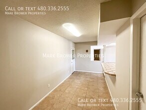 4025 W Carol Ave in Phoenix, AZ - Building Photo - Building Photo