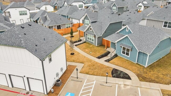 10103 Danielson Grv Dr