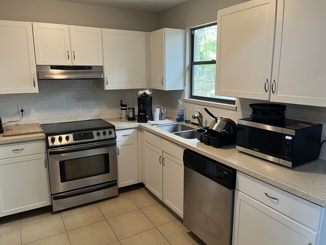 7345 Boysenberry Ln N in Jacksonville, FL - Building Photo - Building Photo