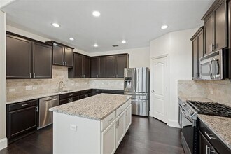 205 Pincea Pl in San Marcos, TX - Building Photo - Building Photo