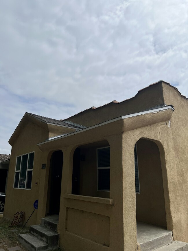 7826 La Salle Ave in Los Angeles, CA - Building Photo - Building Photo