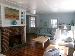 16 Lopresti Rd in Plymouth, MA - Building Photo - Building Photo