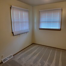 1008 Mary St in Watertown, WI - Building Photo - Building Photo