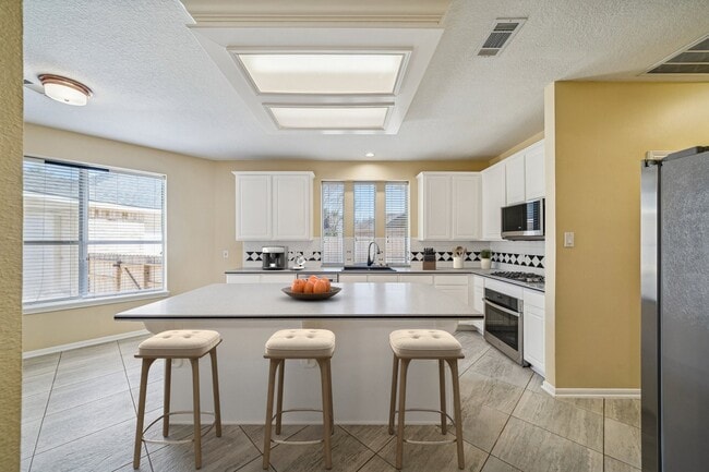 property at 3710 N Autrey Ct