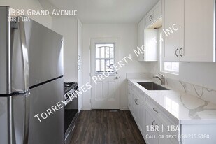 1338 Grand Ave in San Diego, CA - Building Photo