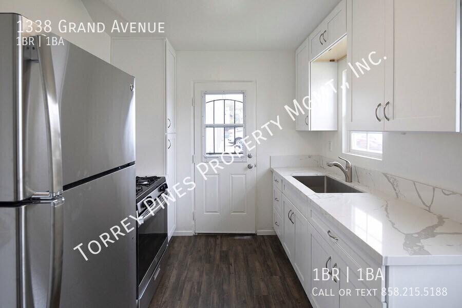 1338 Grand Ave in San Diego, CA - Foto de edificio