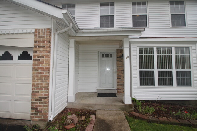 10 Edgemere Ct in Florissant, MO - Building Photo - Building Photo