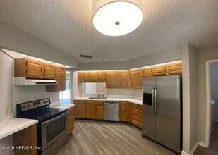 4836 Ashley Manor Way W in Jacksonville, FL - Building Photo - Building Photo