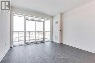 4699-4699 Glen Erin Dr in Mississauga, ON - Building Photo - Building Photo