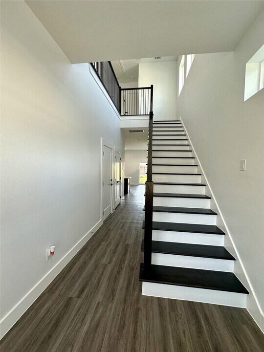 1015 Ellington St in Houston, TX - Building Photo