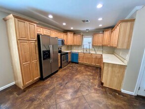 3804 Olive St in Lake Charles, LA - Building Photo - Building Photo