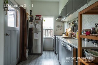 182 Clinton St in Toronto, ON - Building Photo - Building Photo