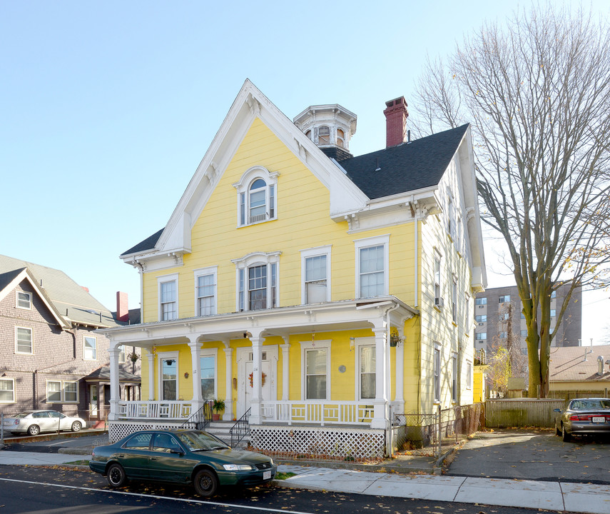 112-114 Mill St in New Bedford, MA - Building Photo