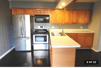 3318 Berwyn Ave in North Chicago, IL - Building Photo - Building Photo