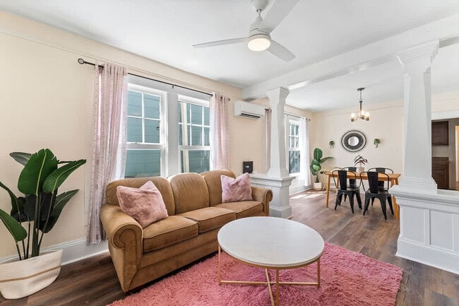 property at 117 E 4th St