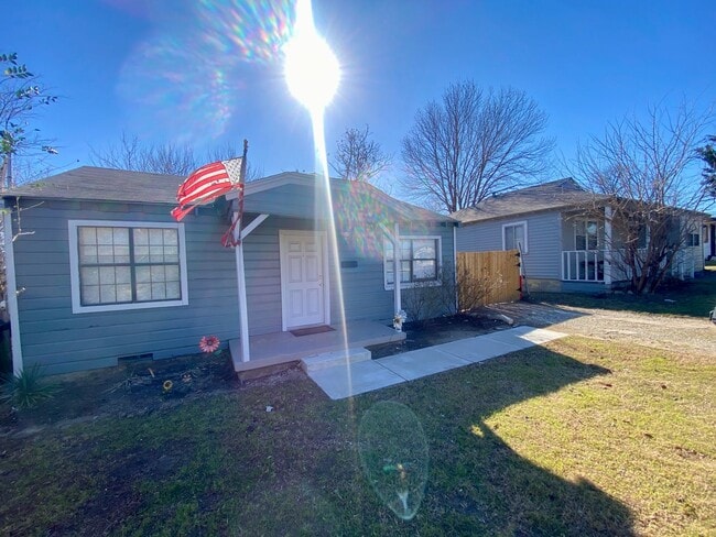 property at 5631 Arlington Park Dr