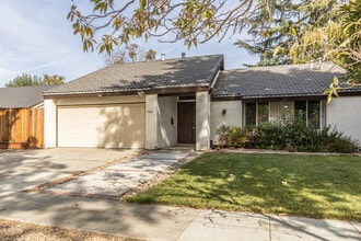 7084 Via Ramada in San Jose, CA - Building Photo - Building Photo