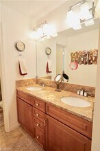 937 Thompson Way in Virginia Beach, VA - Building Photo - Building Photo