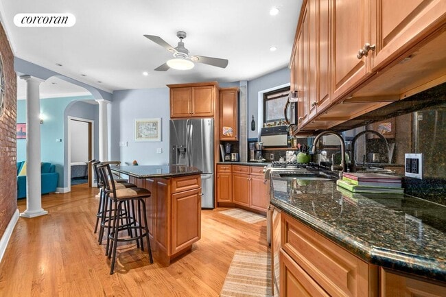 575 Riverside Dr in New York, NY - Foto de edificio - Building Photo