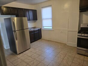 11921 S Lowe Ave, Unit 2 in Chicago, IL - Foto de edificio - Building Photo