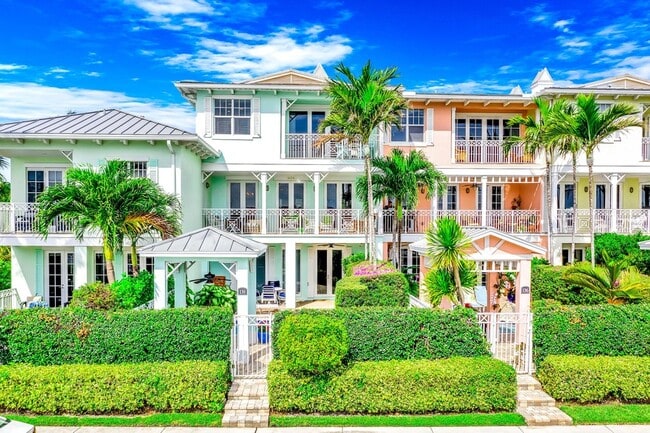 138 Marine Way in Delray Beach, FL - Foto de edificio - Building Photo
