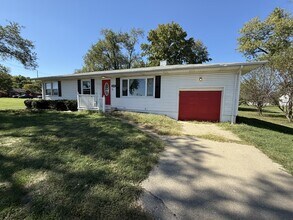 6009 Old Collinsville Rd in Fairview Heights, IL - Building Photo - Building Photo