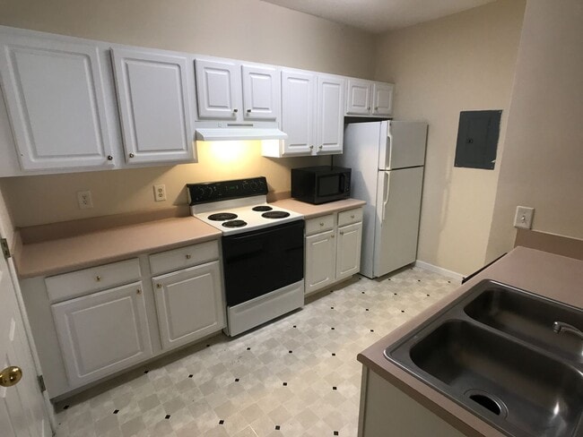 3204 Walden Park Dr in Savannah, GA - Building Photo - Building Photo