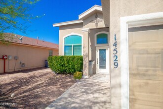 14529 Jesus Almeida in El Paso, TX - Building Photo - Building Photo
